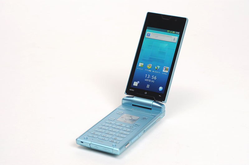 aquos phone the hybrid