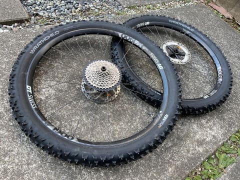 雪でも走れる自転車の「スパイクタイヤ」を買ってみた【いつモノコト