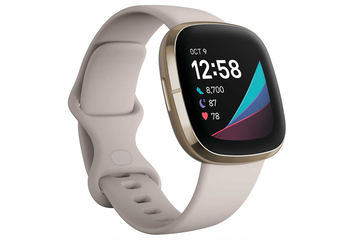 Fitbit、SenseとVersa 3がSuica対応 - Impress Watch