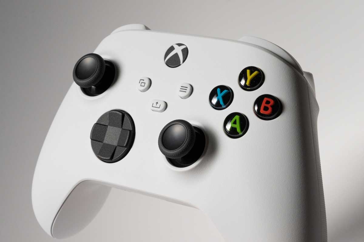 ミニレビュー】カジュアルなPCゲームのために新型Xboxコントローラーを