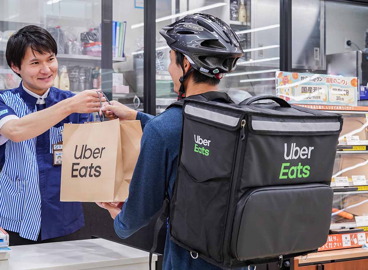 uber eats in bicycle