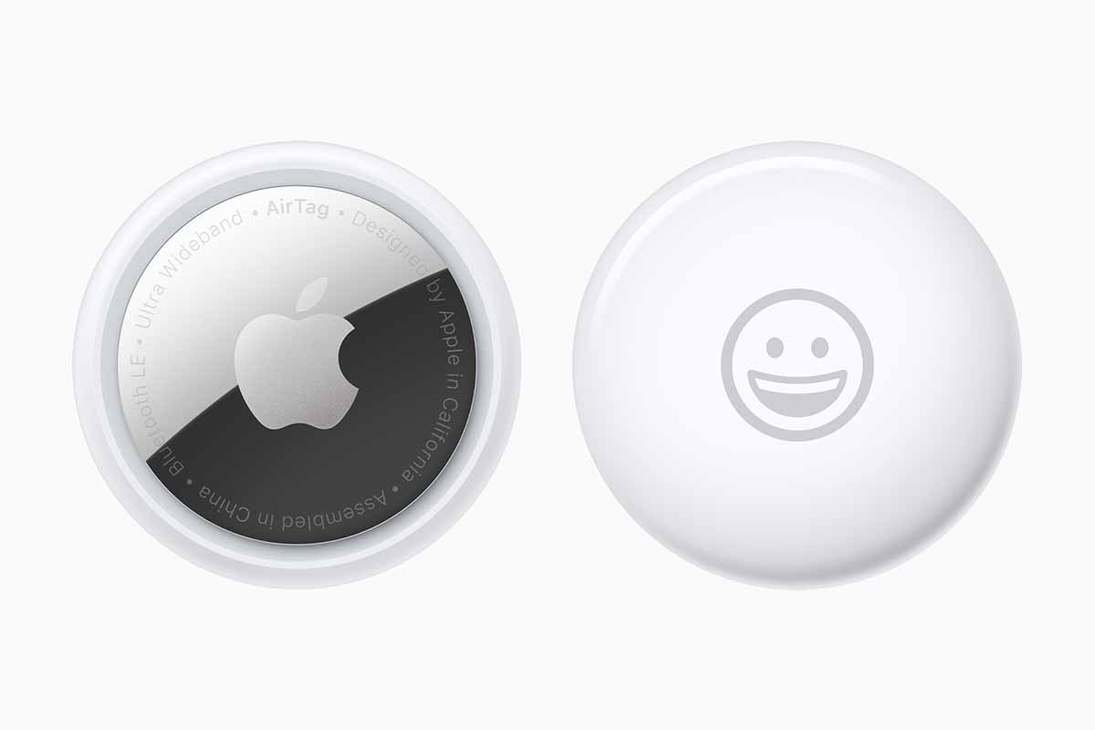 Apple、紛失防止タグ「AirTag」。3800円でiPhoneに方向指示
